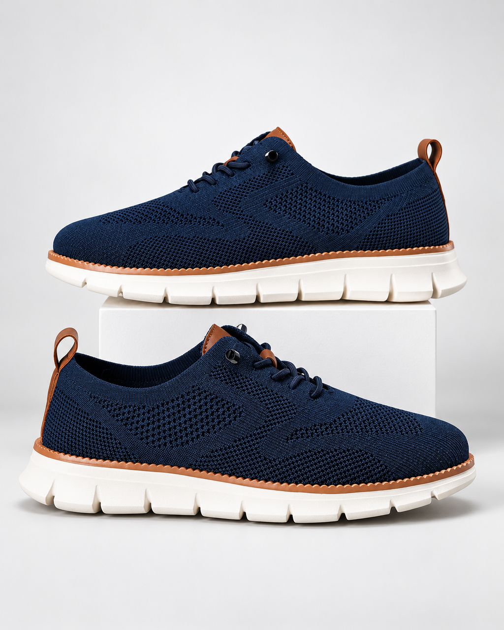 Men's Lightweight Lace-Up Trainers
