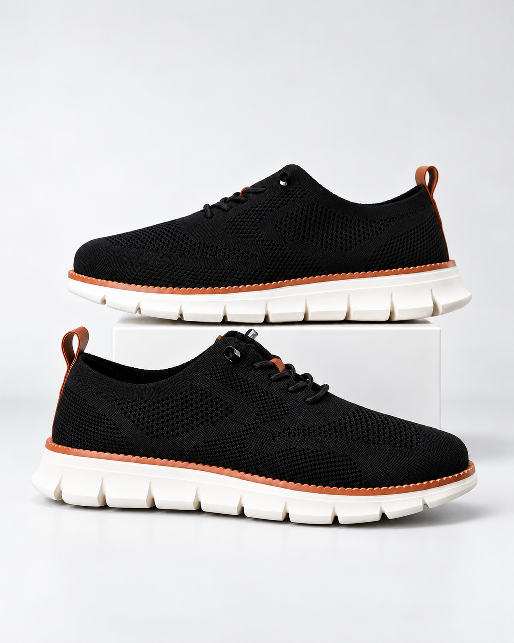 Men's Lightweight Lace-Up Trainers