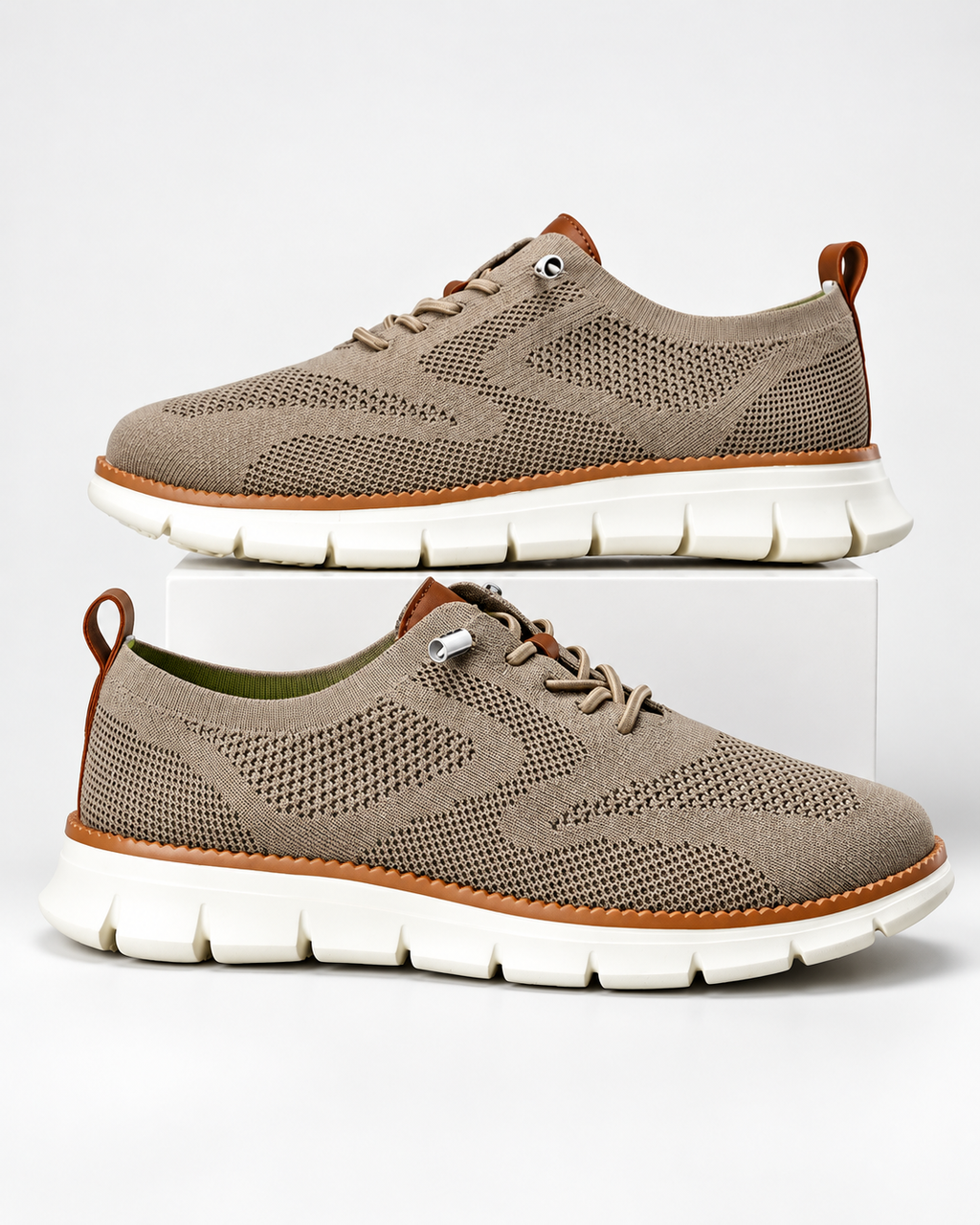 Men's Lightweight Lace-Up Trainers