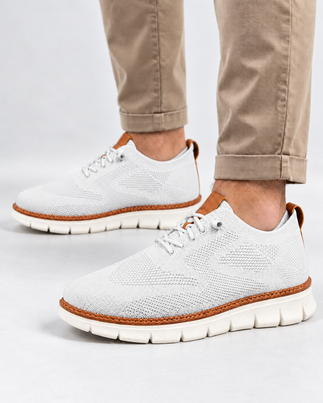 Men's Lightweight Lace-Up Trainers